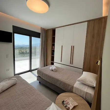 Luxury 107 * La Canea