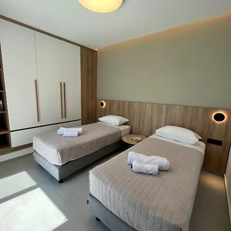 Luxury 107